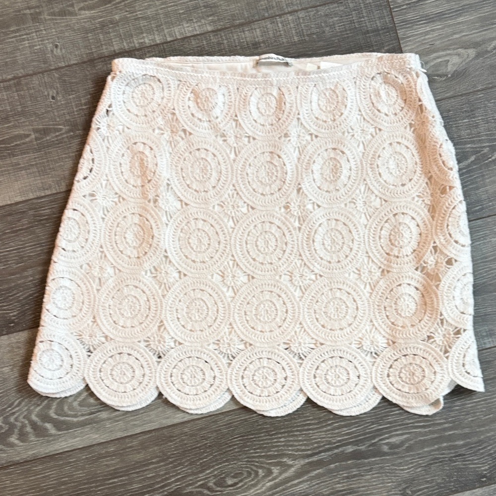 Abercrombie & Fitch White Lace Mini Skirt